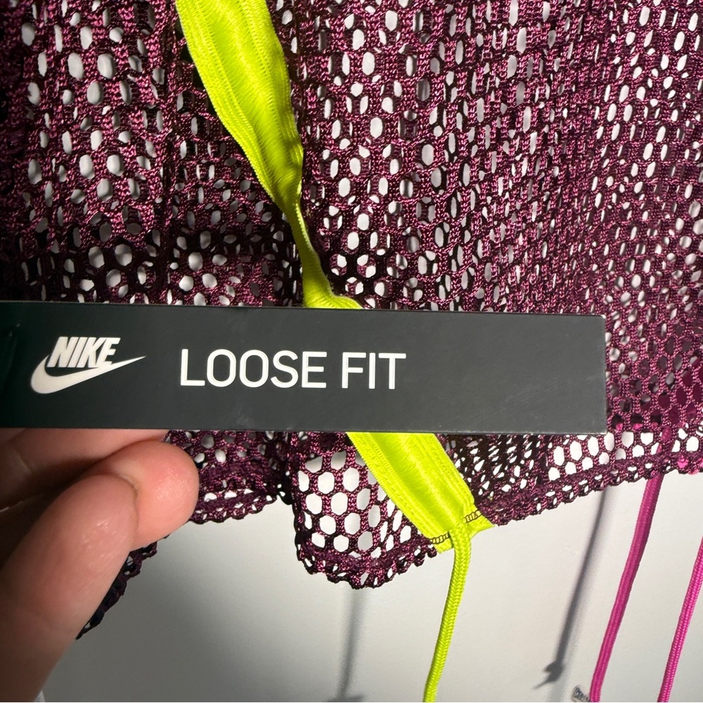Nike Burgundy Mesh Crop Top Jersey with Neon Yellow Trim Womens XS NWT - Picture 5 of 6